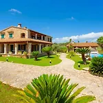 Villa Padilla By Sealand Villas
